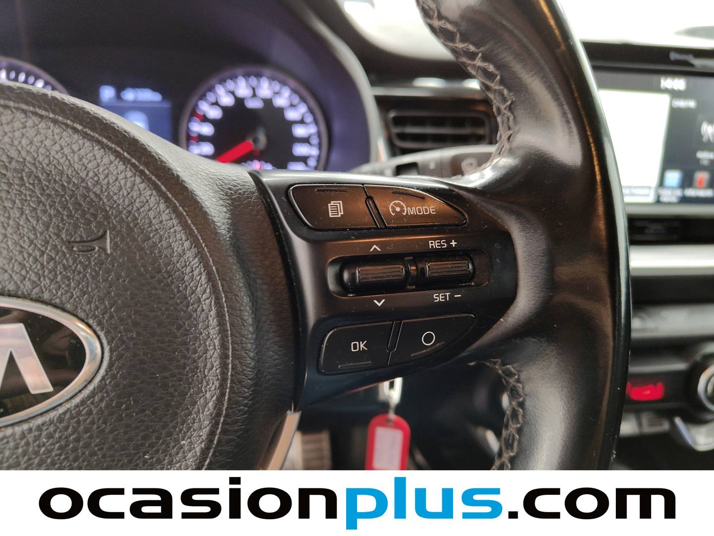 Foto KIA Stonic Kia Stonic 1.0 T-GDi Black Edition DCT (120 CV)