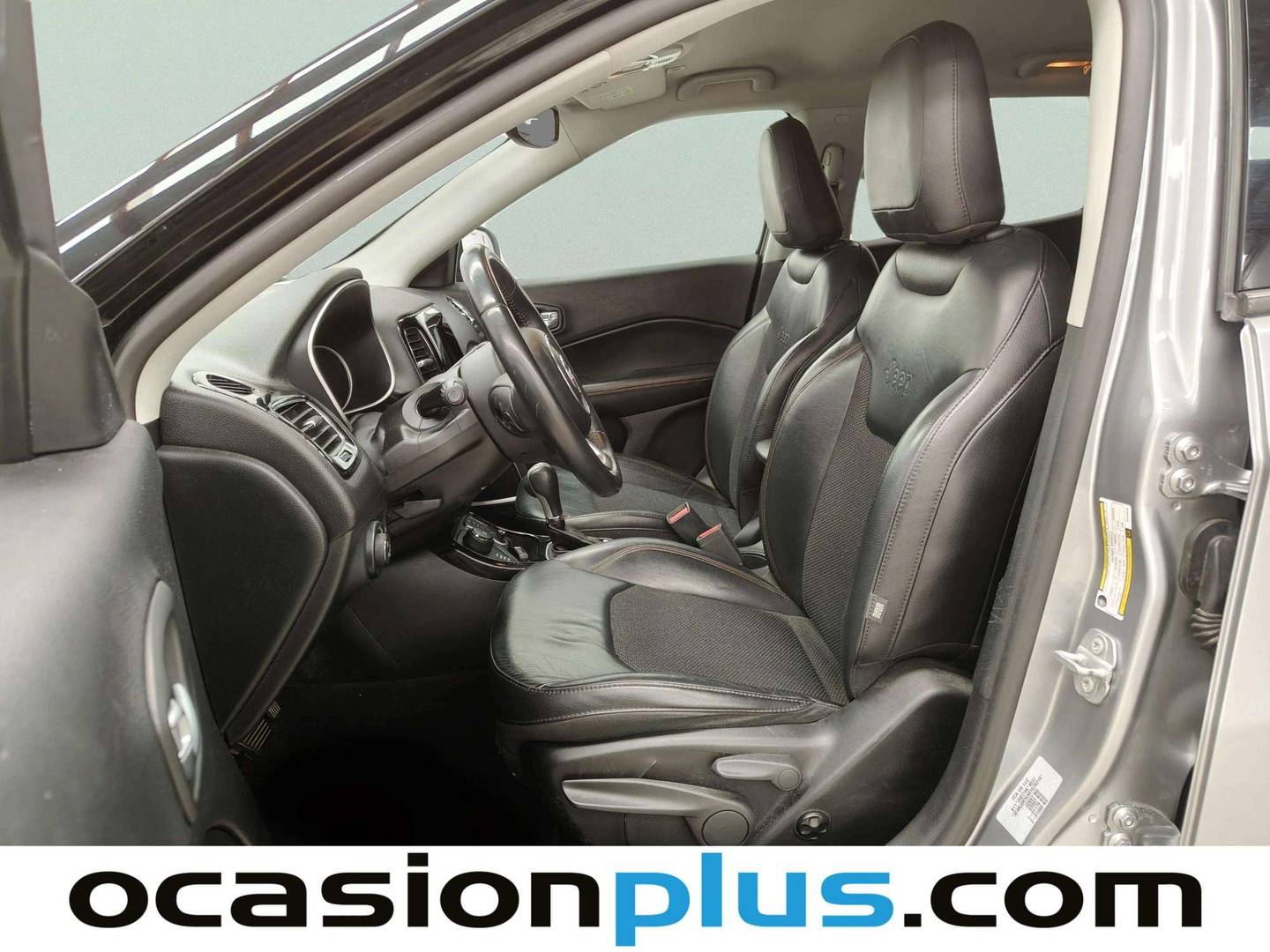 Foto asientos delanteros Jeep Compass Jeep Compass 1.4 Multiair Limited 4x4 AD Auto (170 CV)