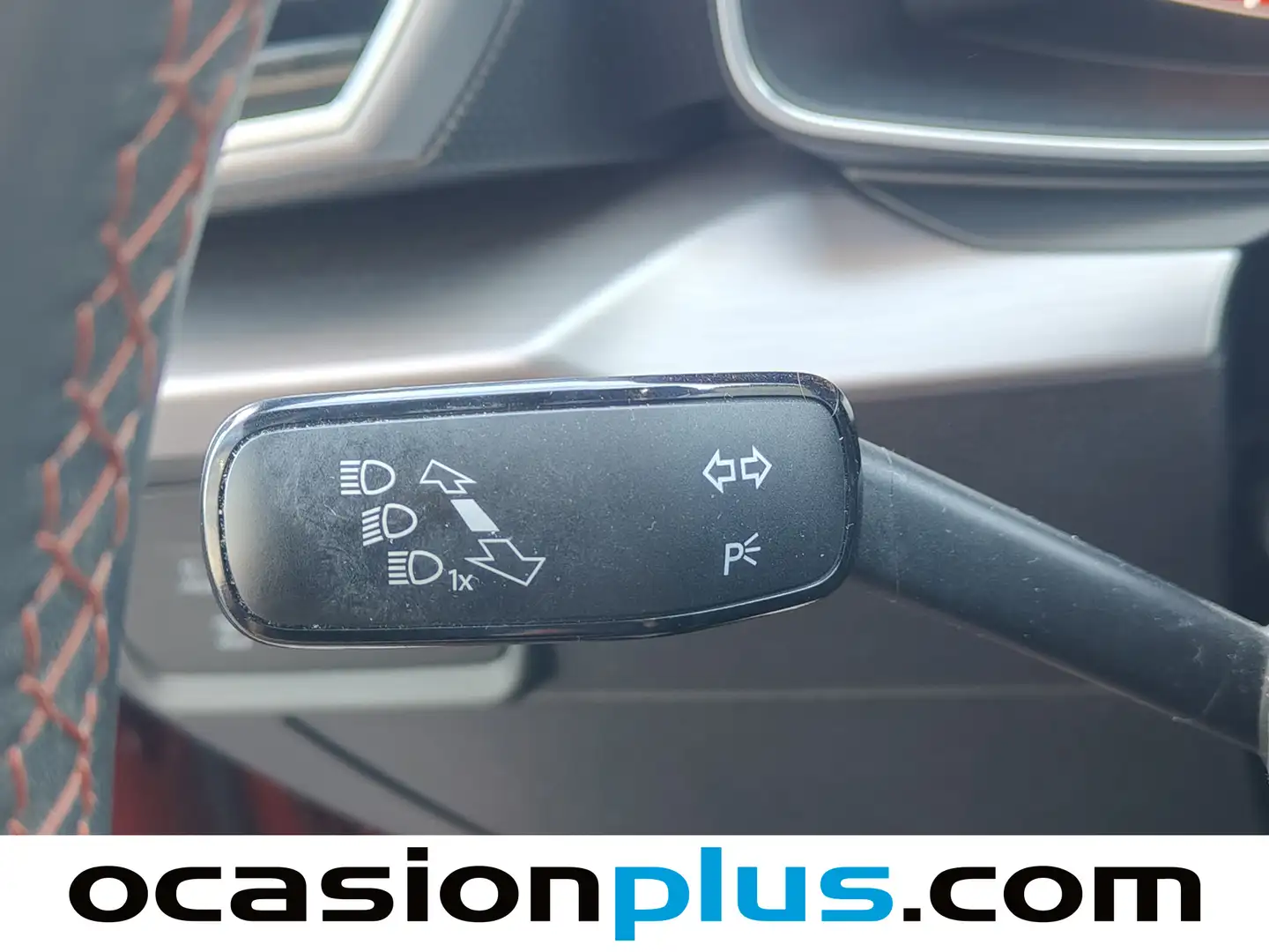 Foto Seat León SEAT León 1.5 eTSI S&S FR Go L DSG (150 CV)