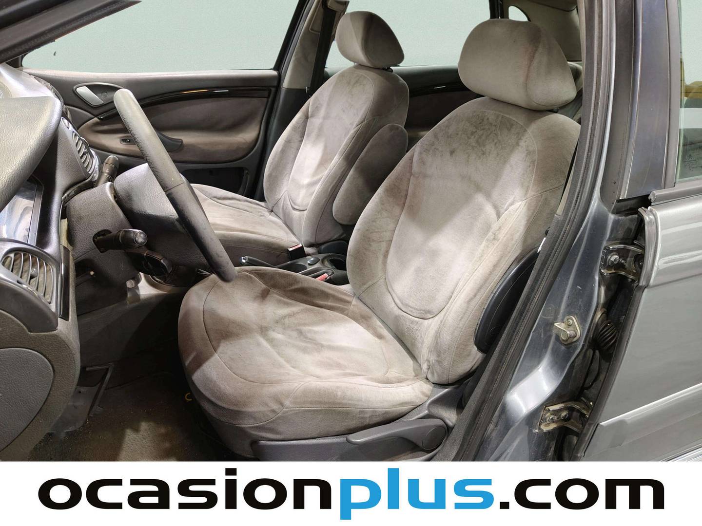 Foto asientos delanteros Citroën C5 Citroën C5 1.6 HDI SX (110 CV)
