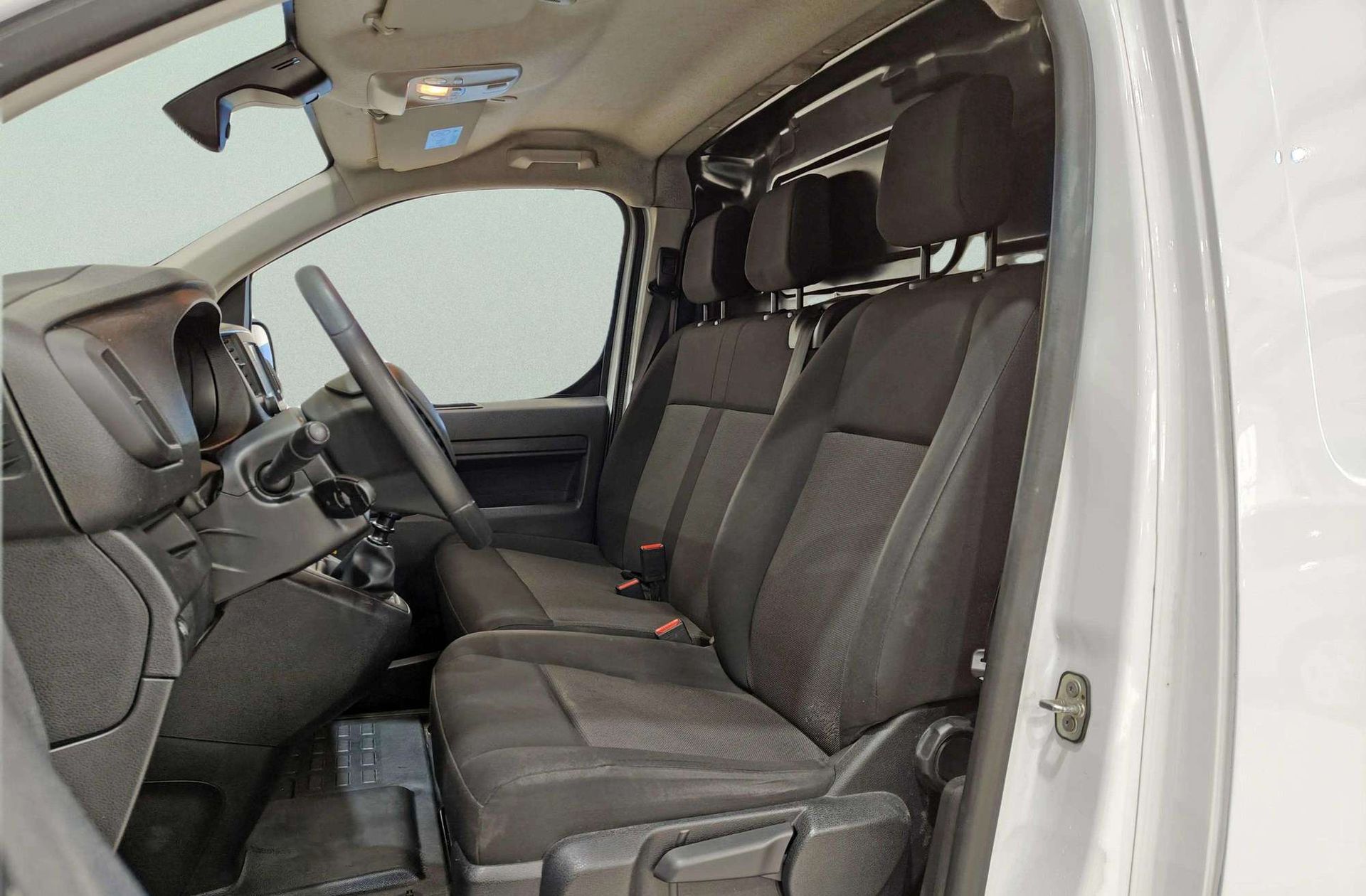 Fiat Scudo Furgon 1.5 BlueHDi L2 Business - foto 11