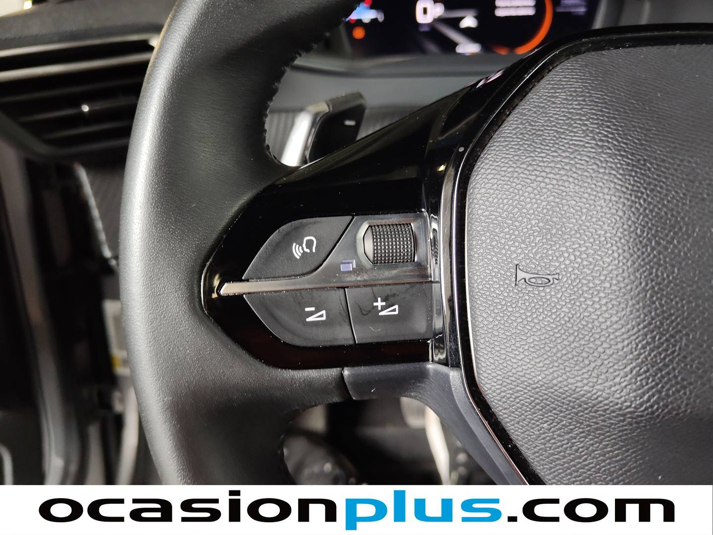 Peugeot 2008 Peugeot 2008 Allure Hybrid eDCS6 (145 CV) de ocasión