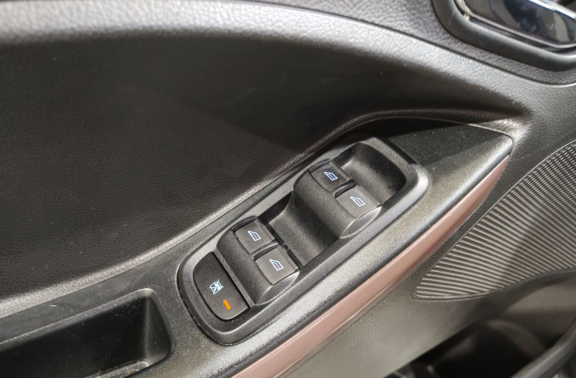 Ford Ka+ 1.2 Ti-VCT Active - foto 30