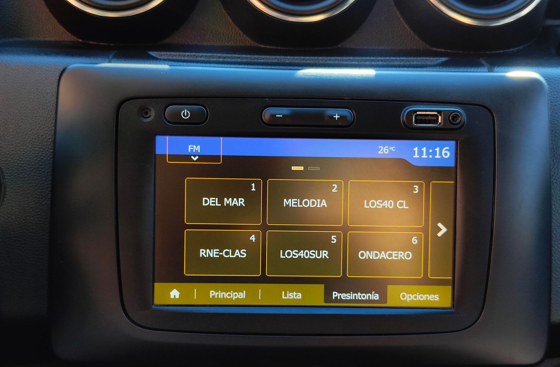 Dacia Duster 1.6 GLP Prestige 4x2 - foto 36