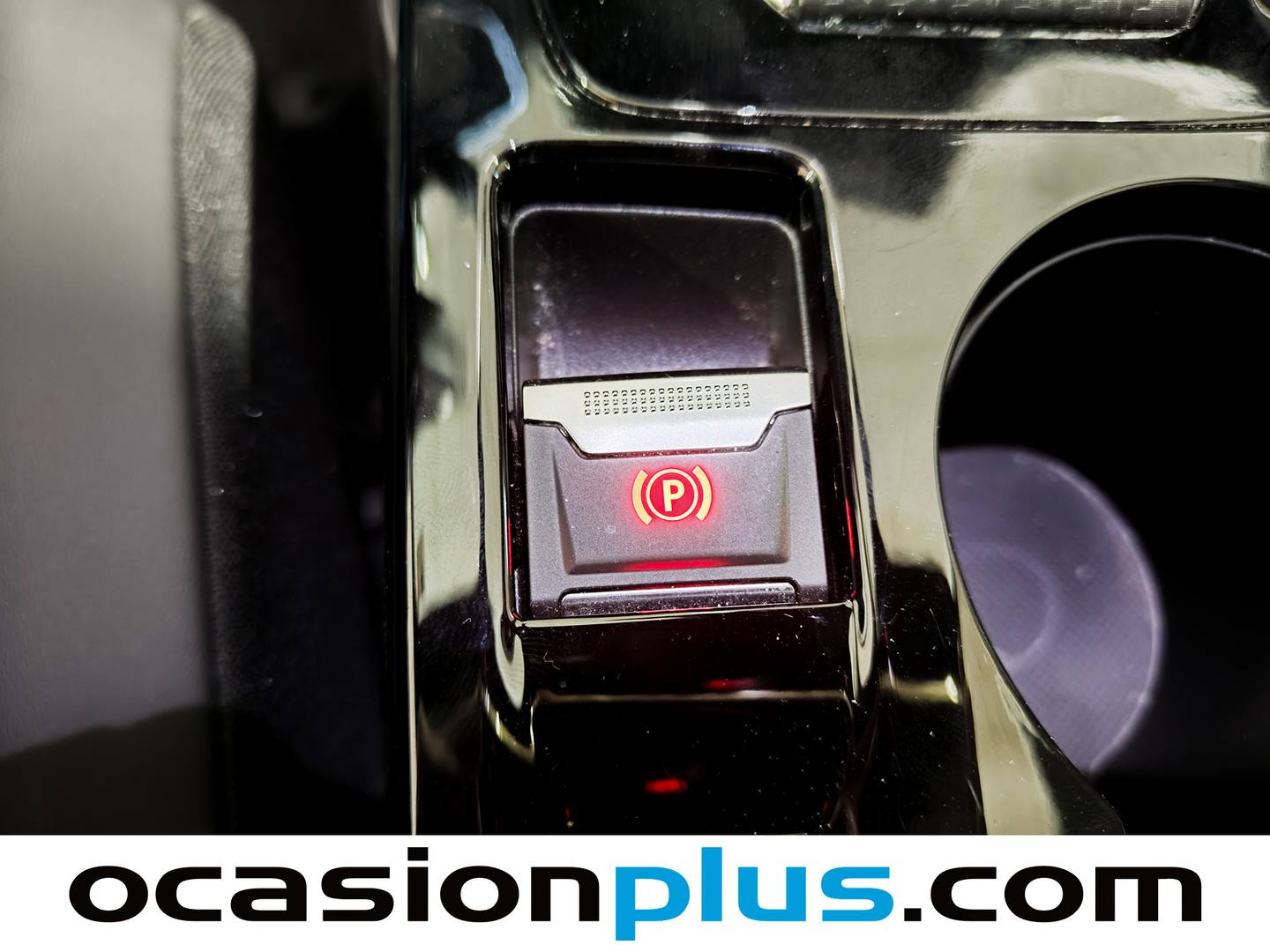 Foto Peugeot 2008 Peugeot 2008 Allure Hybrid eDCS6  (136 CV)