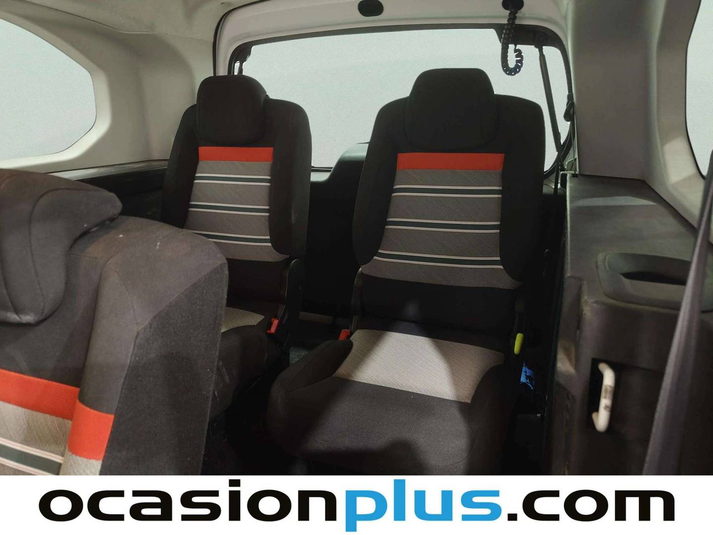 Extras y acabados del Citroën Berlingo Citroën Berlingo BlueHDi 130 S&S Talla XL Shine EAT8 (130 CV) 7 Plazas