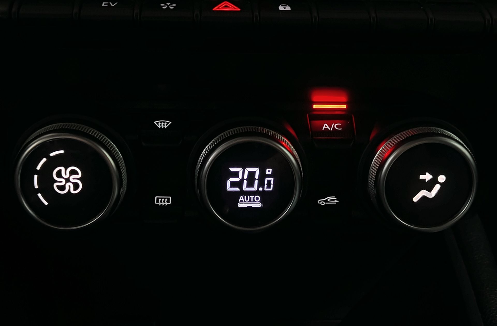 Renault Captur Zen E-Tech Híbrido enchufable - foto 32
