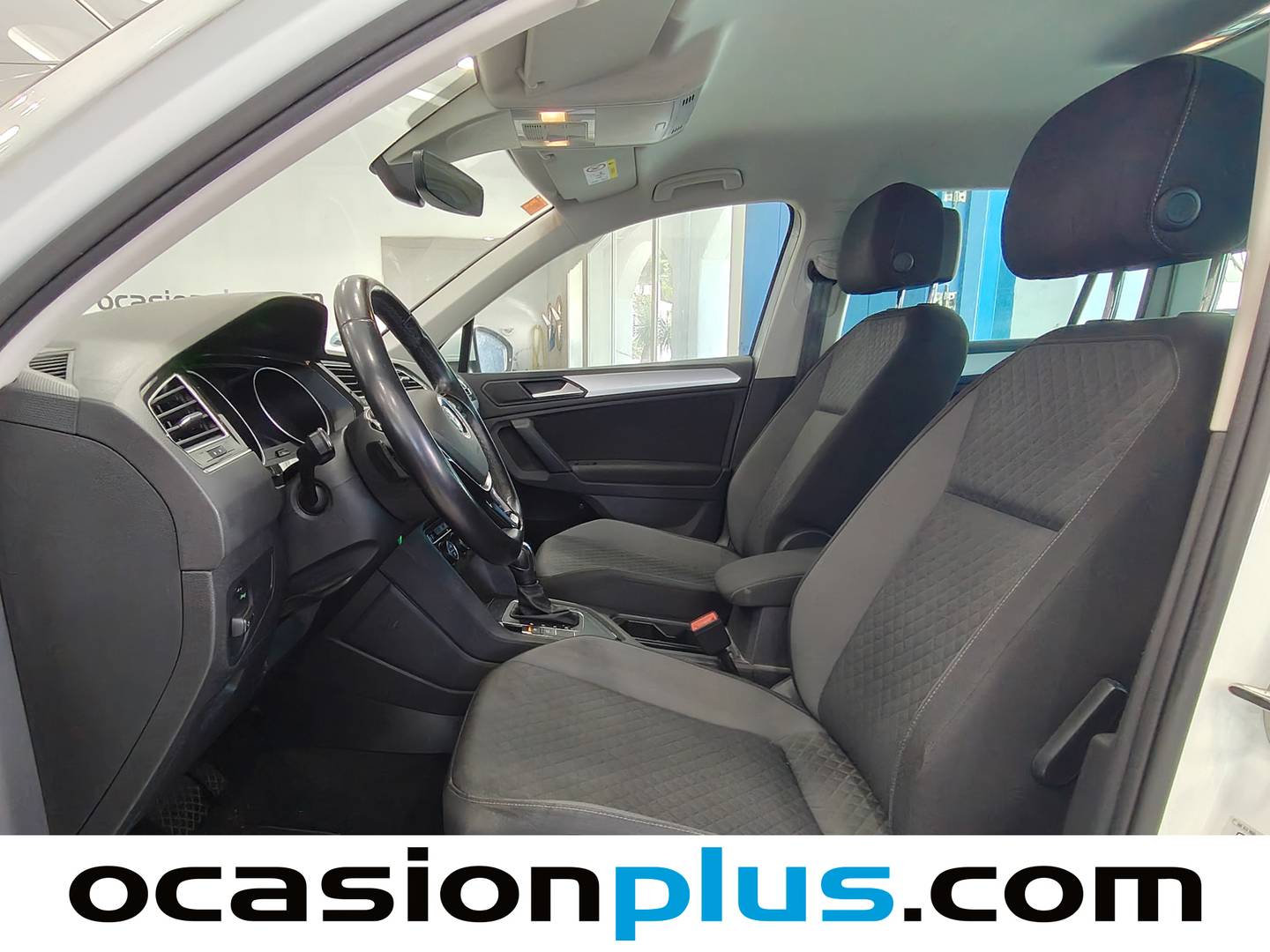 Foto asientos delanteros Volkswagen Tiguan Volkswagen Tiguan Advance 1.5 TSI (150 CV) DSG Pack R-Line