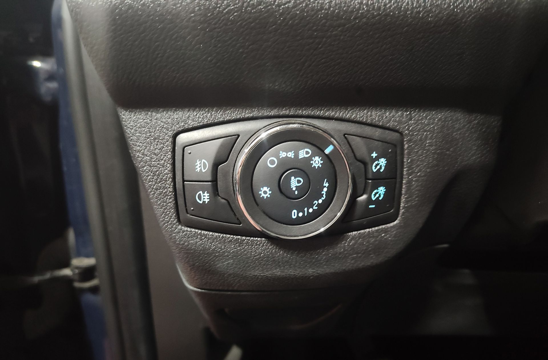 Ford Tourneo Courier 1.0 EcoBoost Trend - foto 20