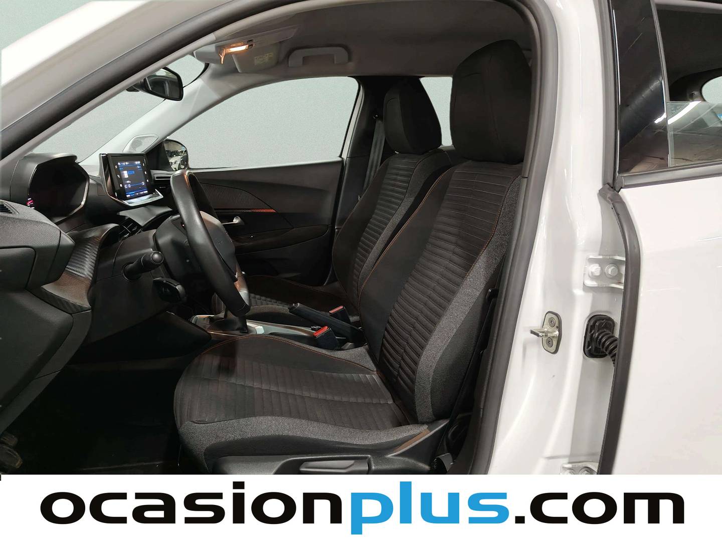 Foto asientos delanteros Peugeot 2008 Peugeot 2008 BlueHDi 110 S&S Active Pack (110 CV)