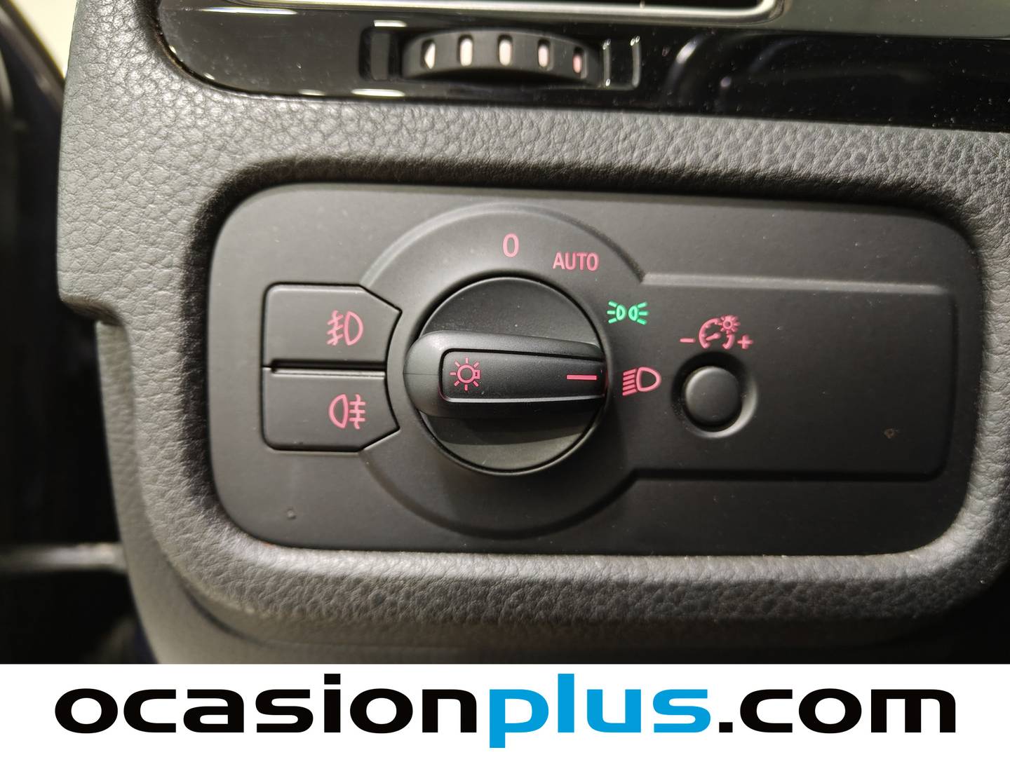 Foto Volkswagen Touareg Volkswagen Touareg R-Line 3.0 TDI V6 BMT (245 CV) Tiptronic