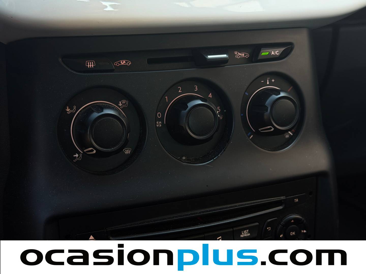 Extras y acabados del Citroën C3 Citroën C3 PureTech 68 Live (68 CV)