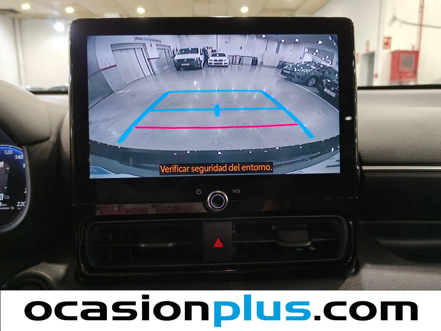 Equipamiento del Toyota Yaris Toyota Yaris 1.5 120H Style Plus (116 CV)