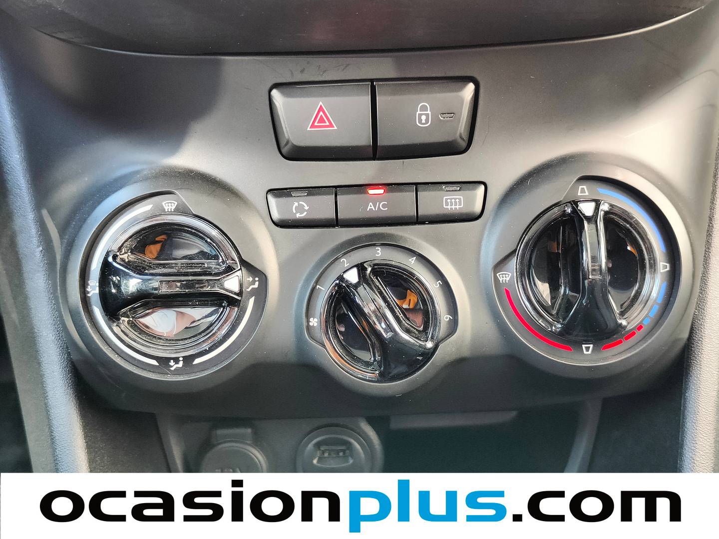 Accesorios del Peugeot 2008 Peugeot 2008 BlueHDi 100 Signature (100 CV)