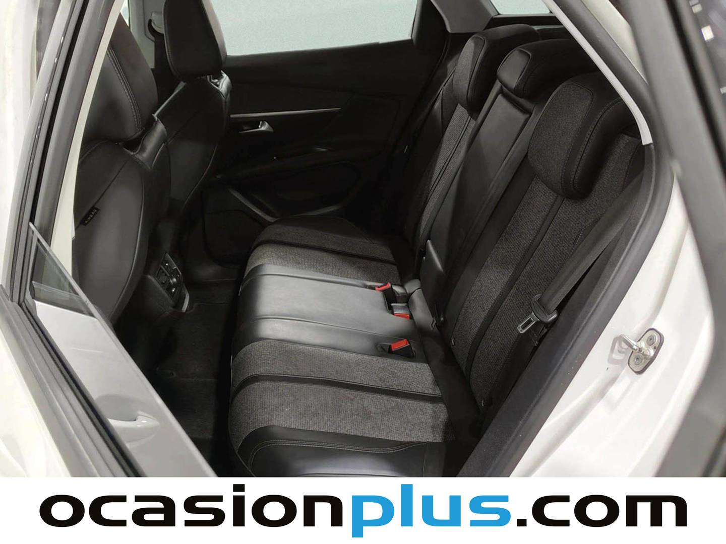 Foto asientos traseros Peugeot 3008 Peugeot 3008 BlueHDI 130 S&S Allure (130 CV)