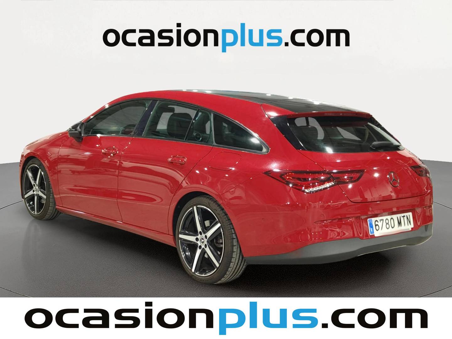Foto delantera Mercedes CLA Mercedes CLA Shooting Brake 180 (136 CV) derecha