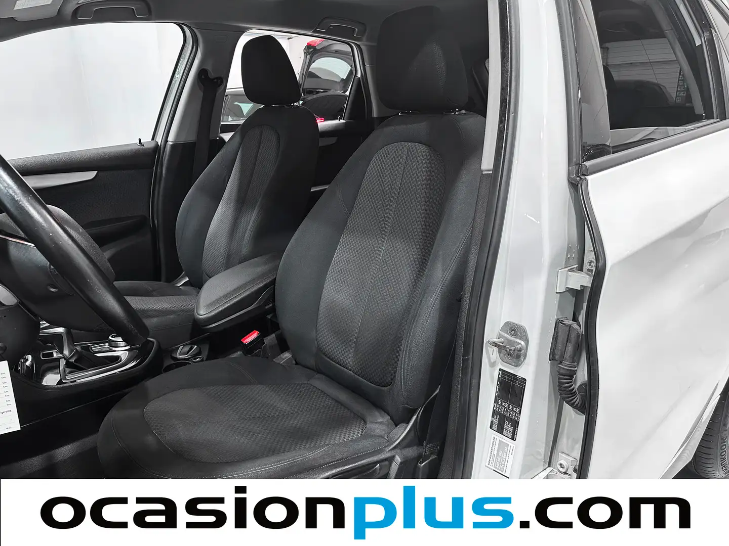 Foto BMW Serie 2 Active Tourer BMW Serie 2 218d Active Tourer  (150 CV)