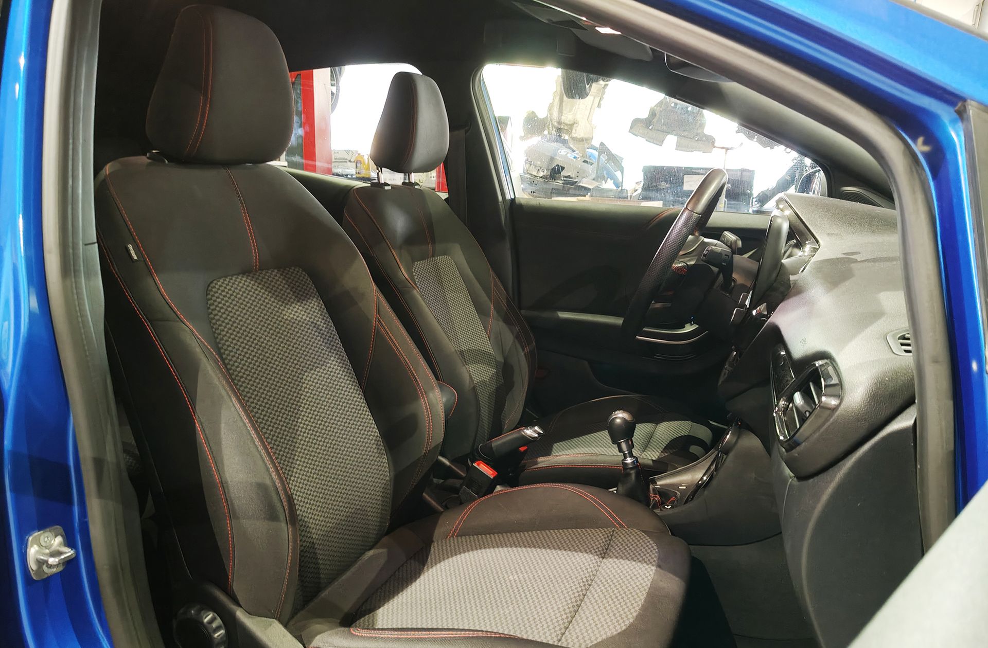 Ford Puma 1.0 EcoBoost MHEV ST-Line - foto 19