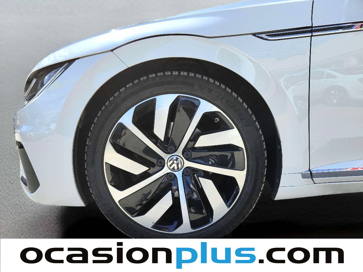 Volkswagen Arteon Volkswagen Arteon R-Line 2.0 TDI (150 CV) DSG de segunda mano