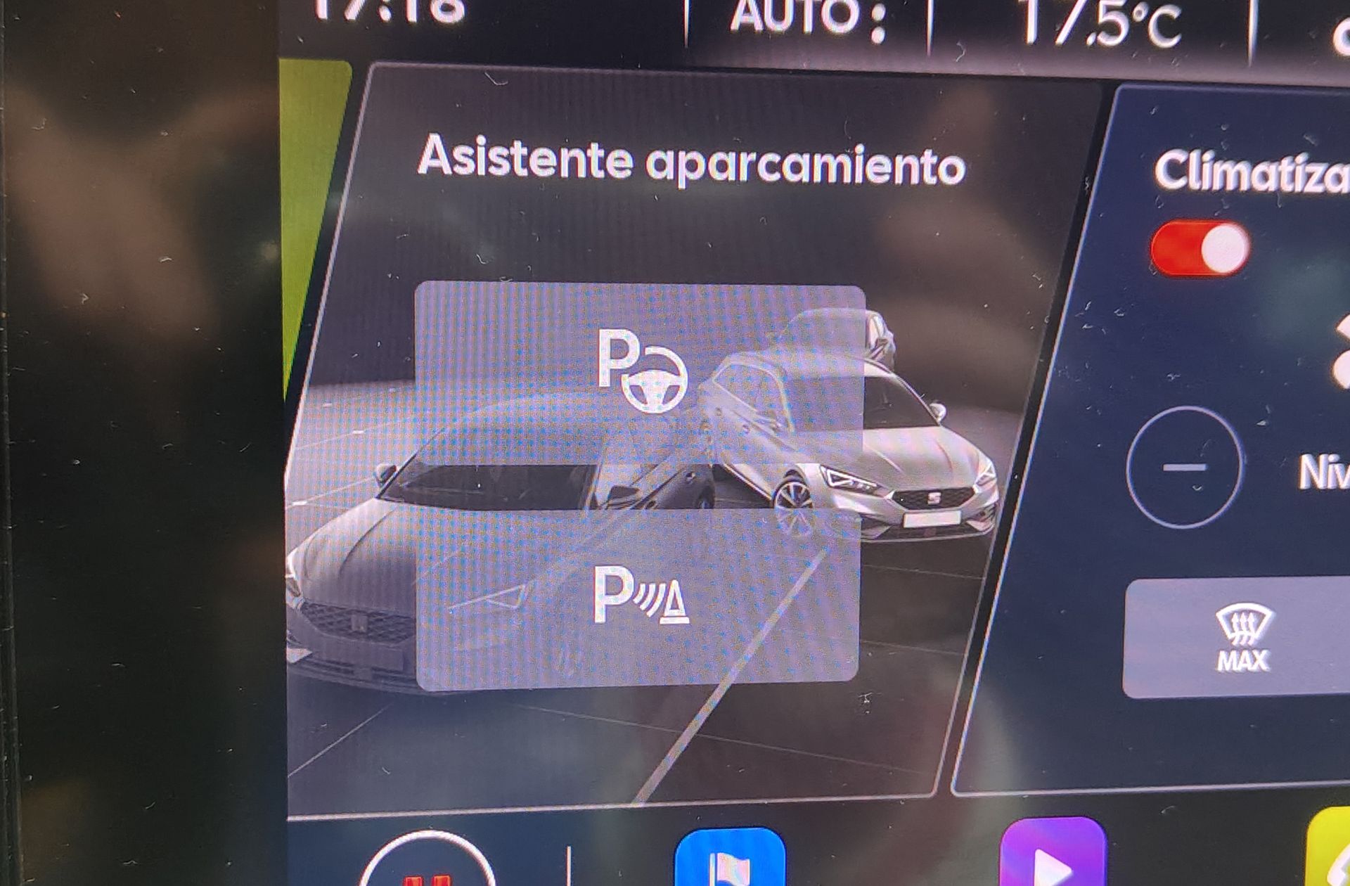 SEAT León ST 1.5 eTSI FR Go L DSG - foto 11