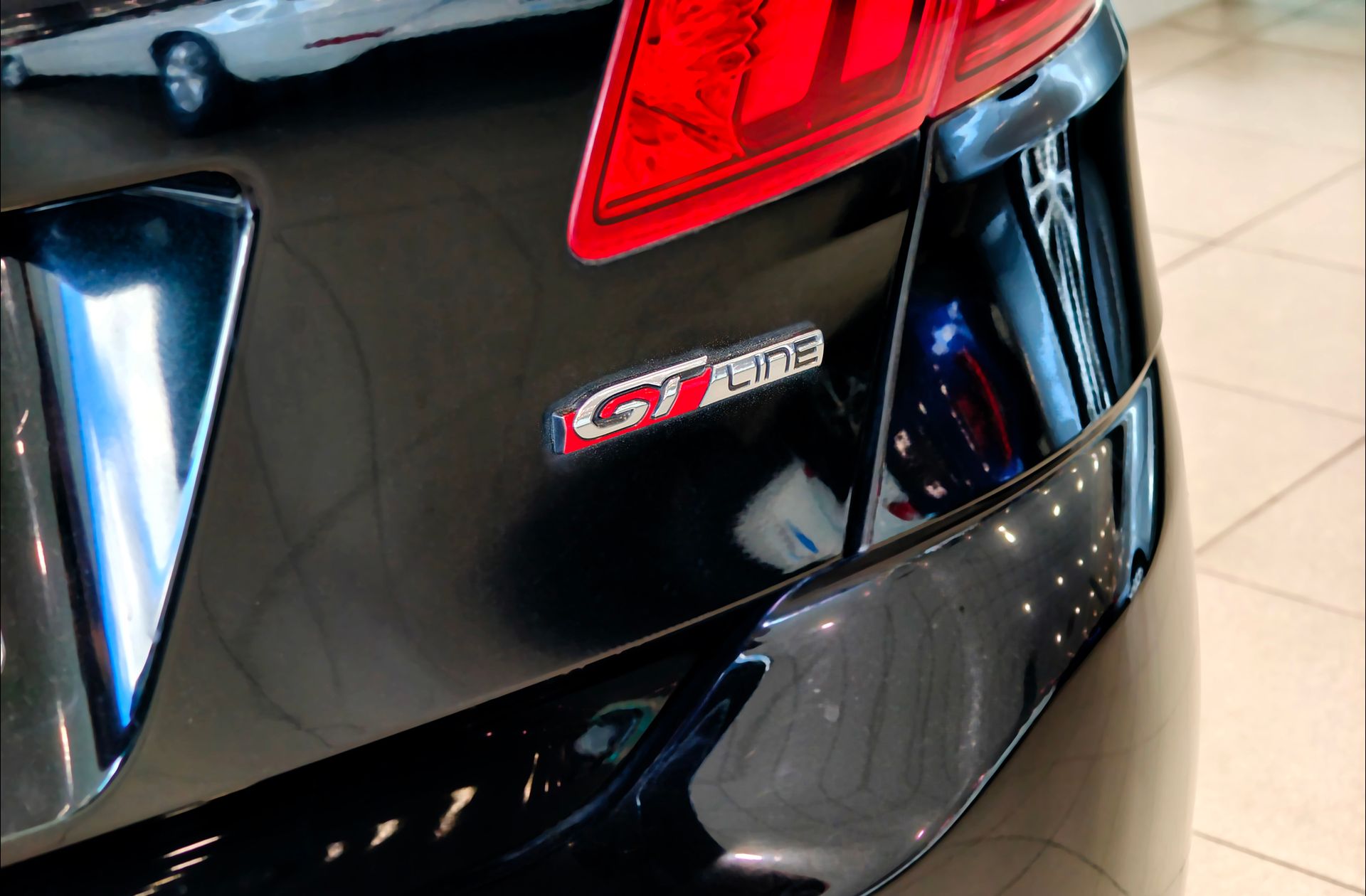 Peugeot 308 PureTech 130 GT Line EAT6 - foto 5