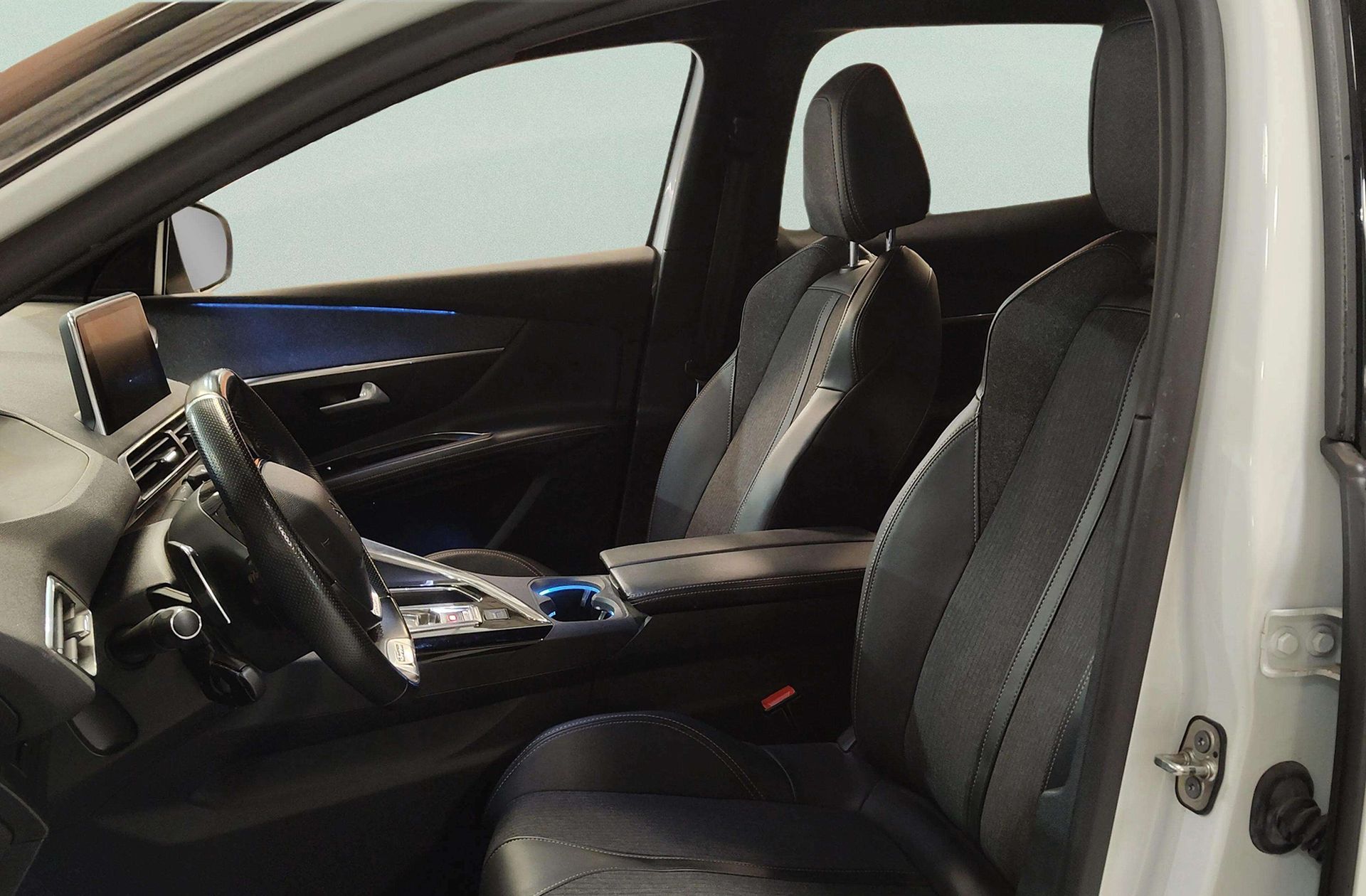 Peugeot 3008 PureTech 130 GT Line EAT8 - foto 10