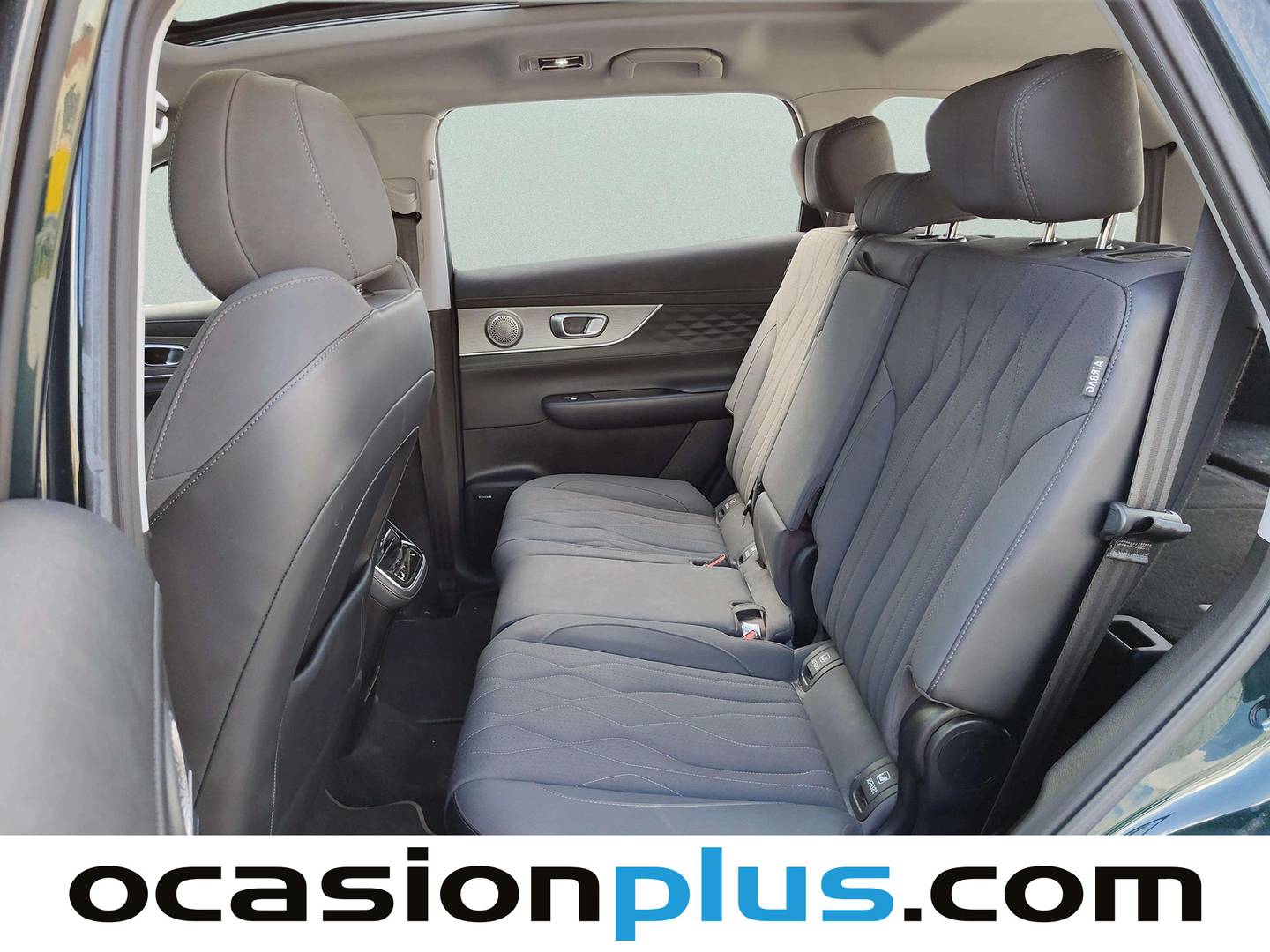 Foto asientos traseros EBRO S800 EBRO S800 1.6 TGDI Luxury DCT (147 CV) 7 Plazas