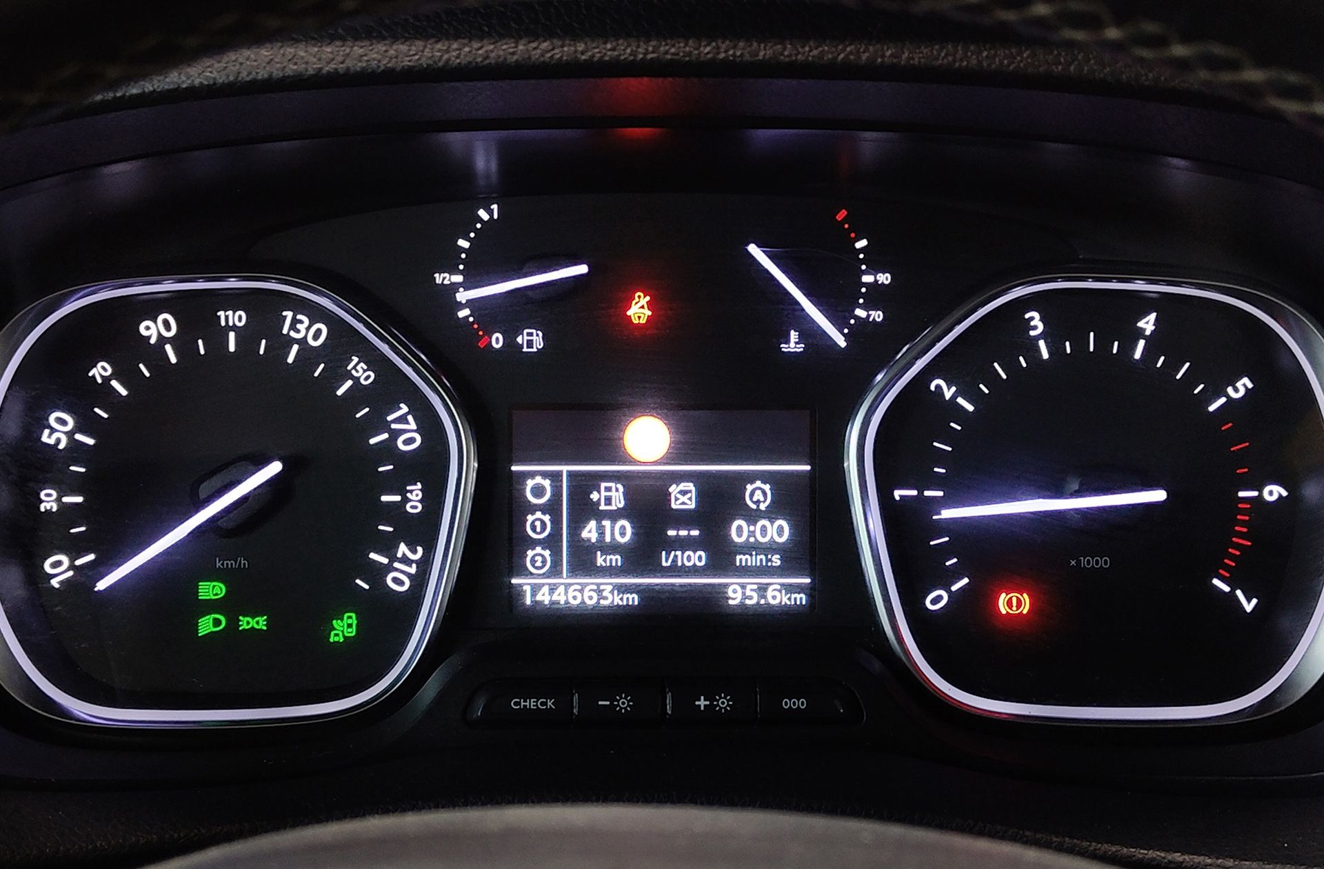 Peugeot Traveller BlueHDi 150 Allure Standard 9 plazas - foto 31
