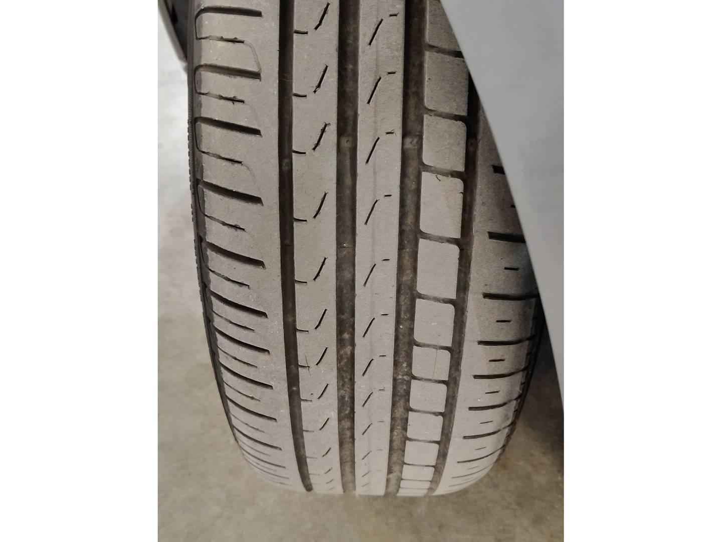 Foto Volkswagen Passat Volkswagen Passat Variant Executive 2.0 TDI (150 CV) DSG