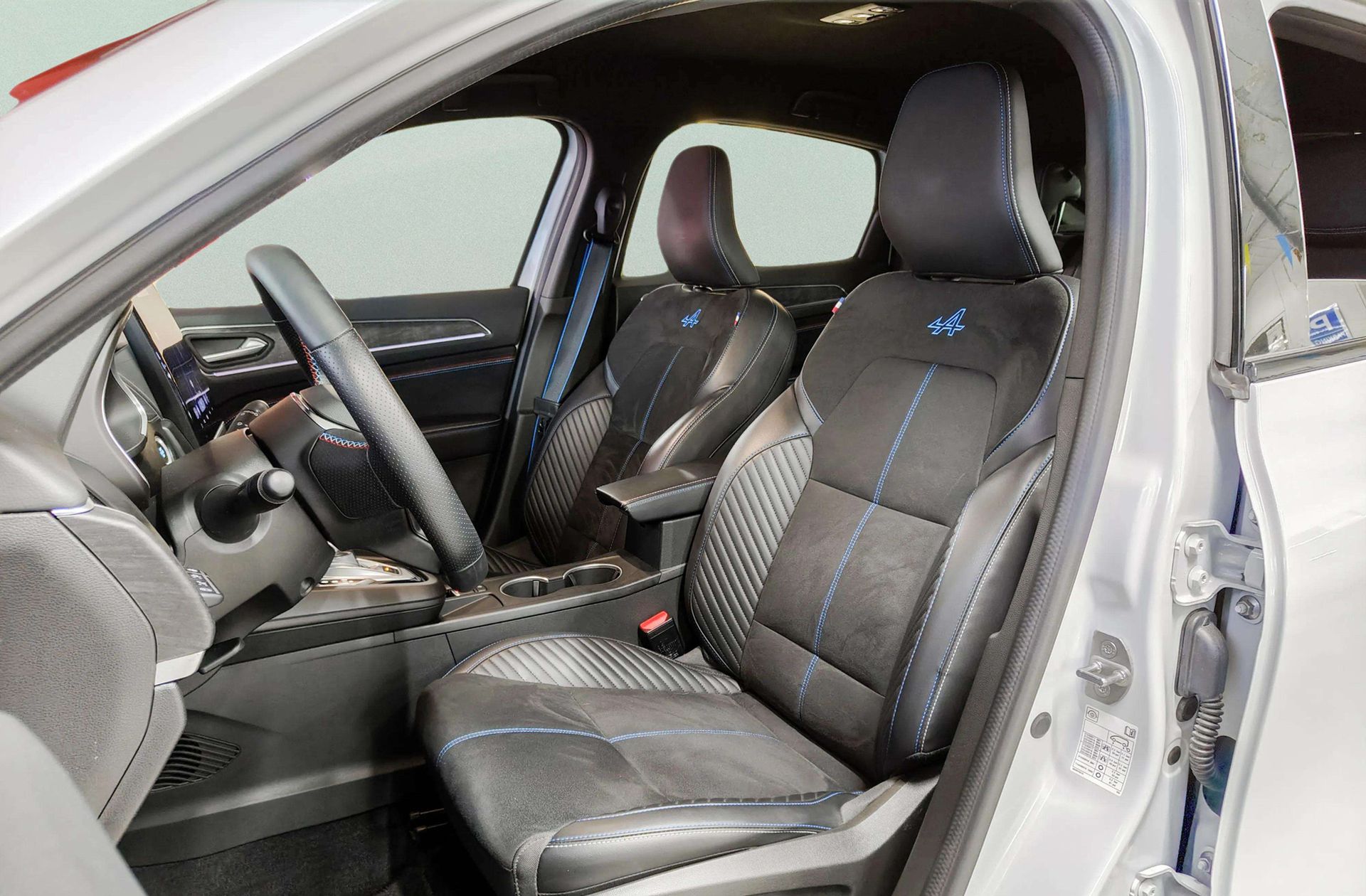 Renault Arkana Esprit Alpine E-Tech Híbrido - foto 17