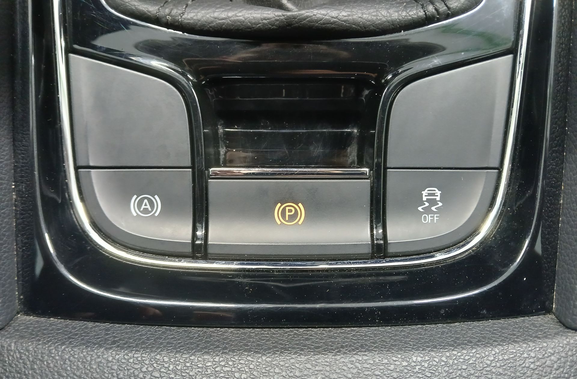 Škoda Karoq 2.0 TDI Selection - foto 28