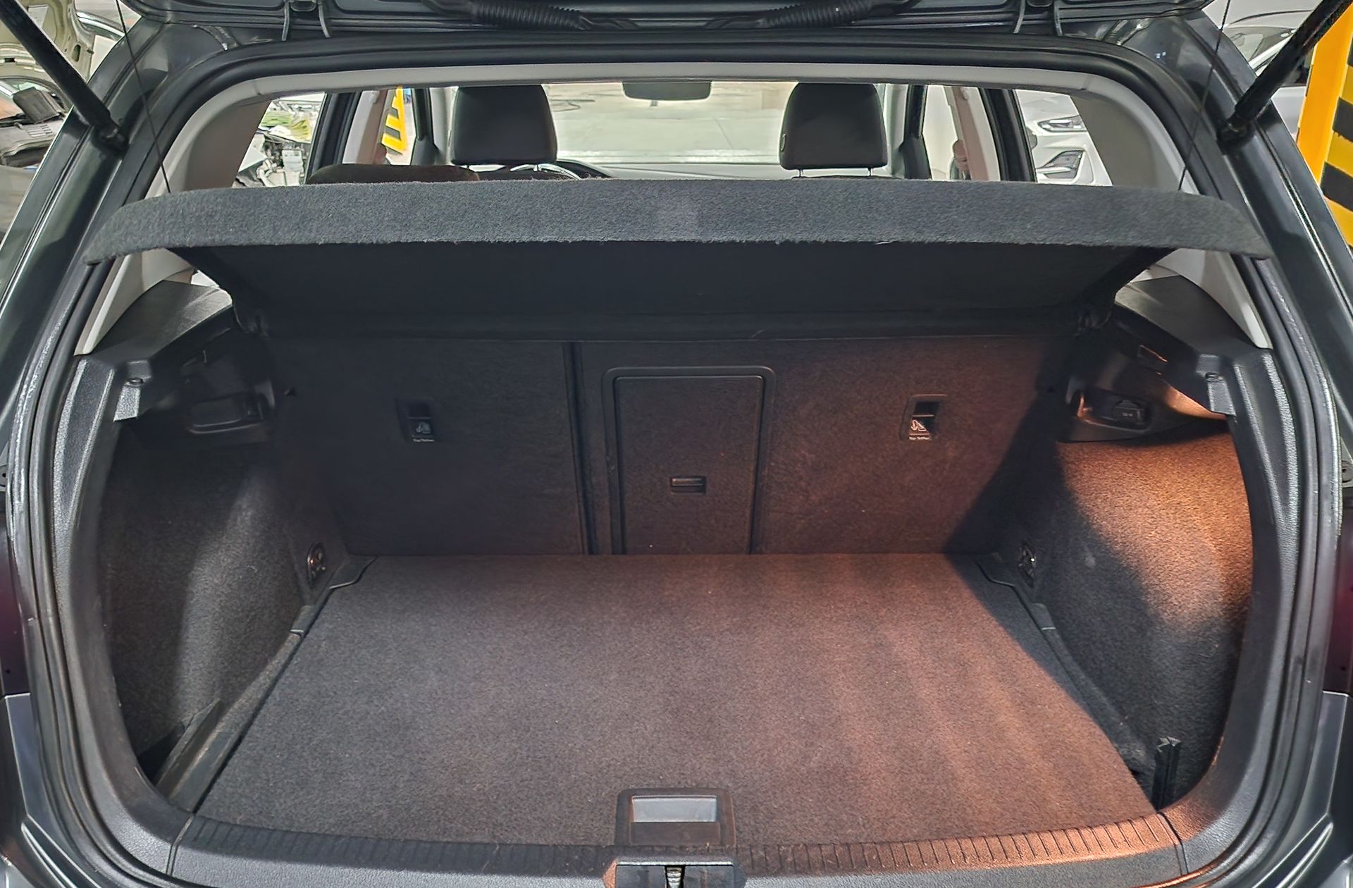 Volkswagen Golf Advance 1.6 TDI DSG - foto 17