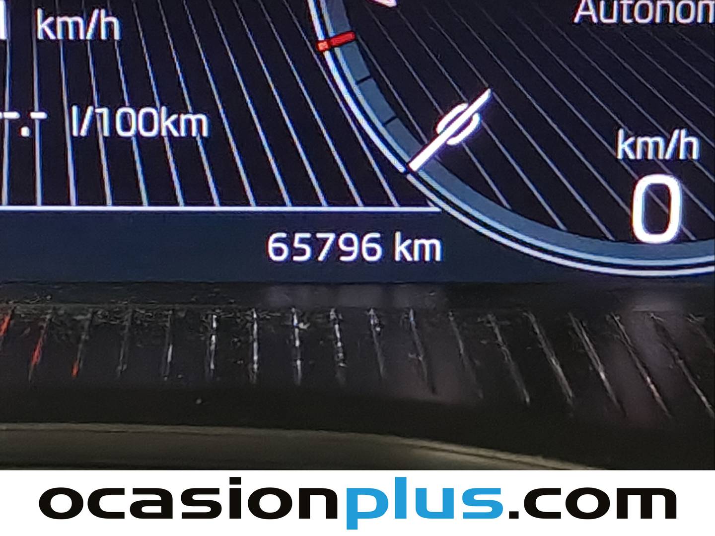 Foto Skoda Kamiq Skoda Kamiq 1.0 TSI Emotion (110 CV)