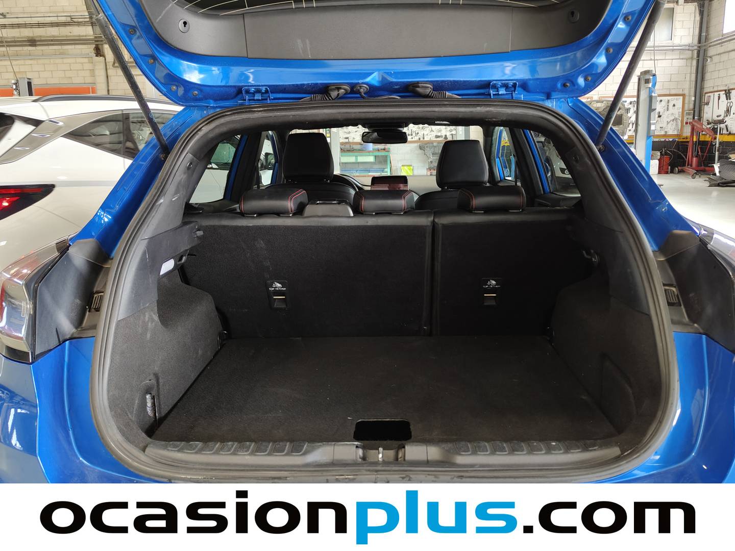 Foto Ford Puma Ford Puma 1.0 EcoBoost MHEV ST-Line X Auto (125 CV)