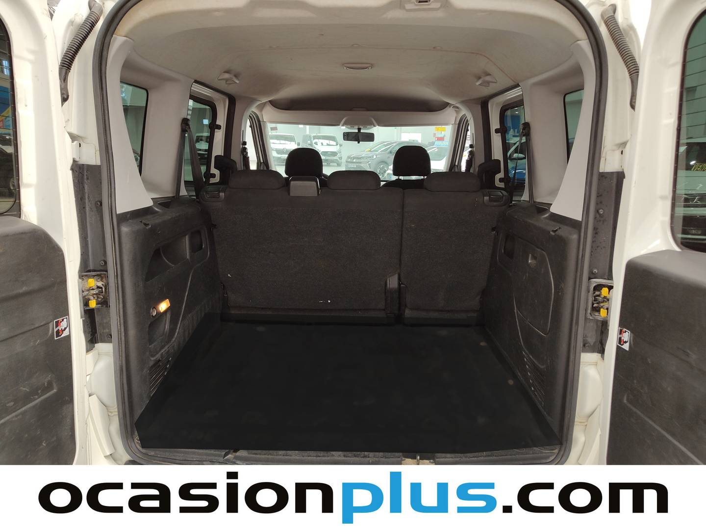 Fotos maletero Opel Combo Opel Combo Combi 1.3 CDTI Tour Expression (95 CV)