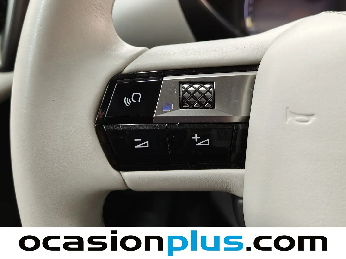 Foto DS DS 3 Crossback DS DS3 Crossback BlueHDi 110 So Chic (110 CV)