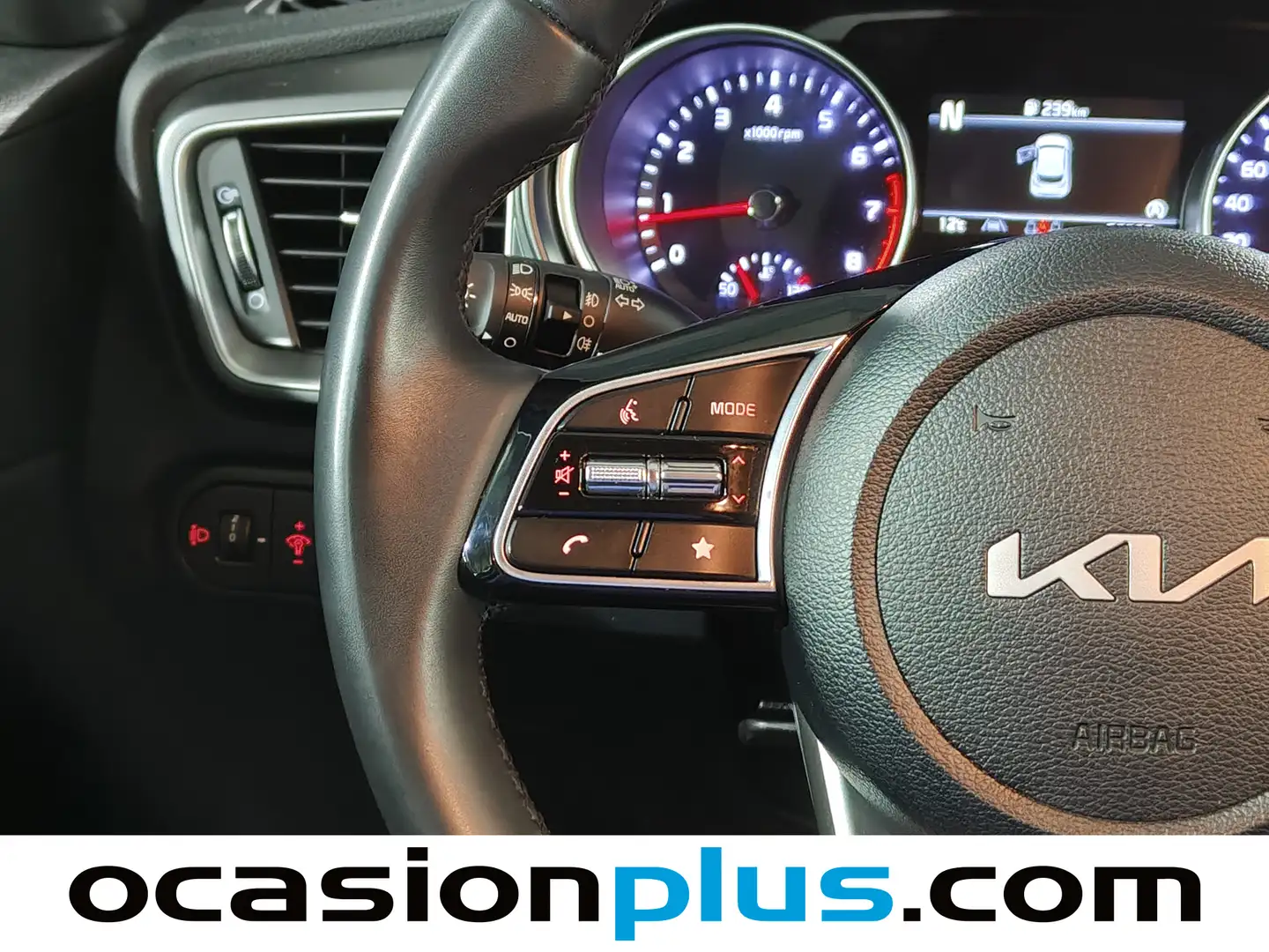 Foto KIA XCeed Kia XCeed 1.5 MHEV iMT Drive (160 CV)