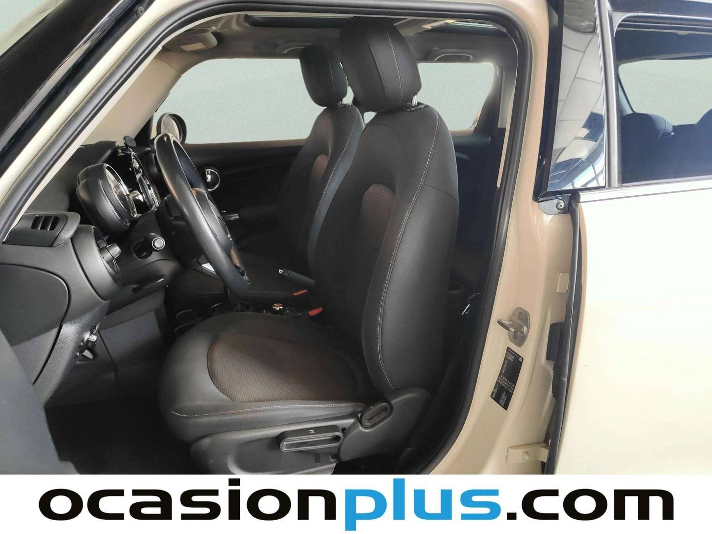 Foto asientos delanteros Mini MINI Mini MINI Cooper 5 Puertas One (102 CV)