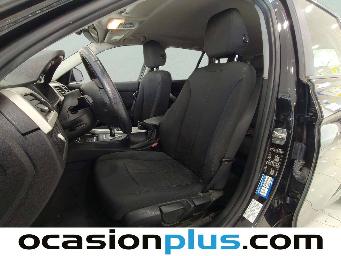 Foto asientos traseros BMW Serie 3 BMW Serie 3 320d Touring (184 CV)