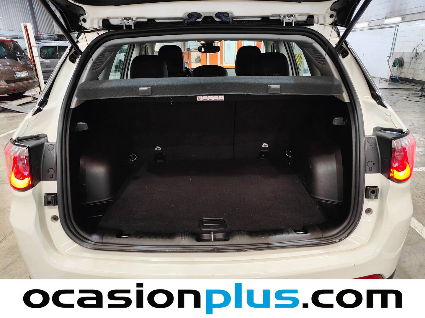 Foto Jeep Compass Jeep Compass 1.4 Multiair Longitude 4x2 (140 CV) siete plazas