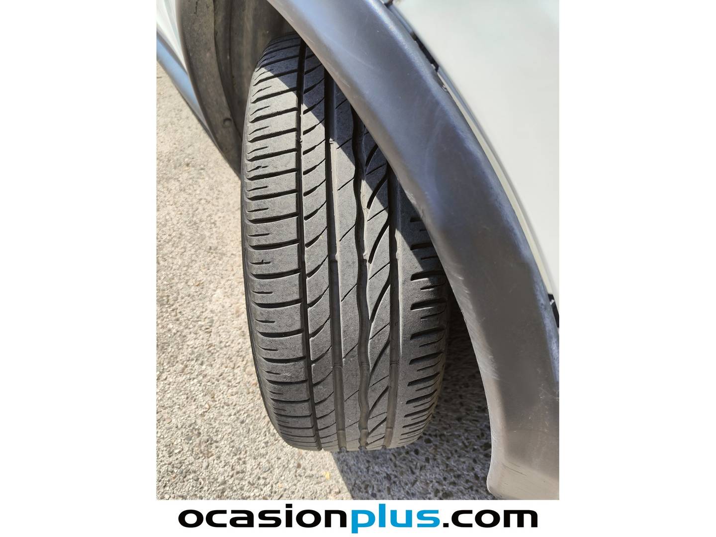 Nissan JUKE Nissan Juke 1.6 Acenta Connect 4X2 CVT (117 CV) 2011