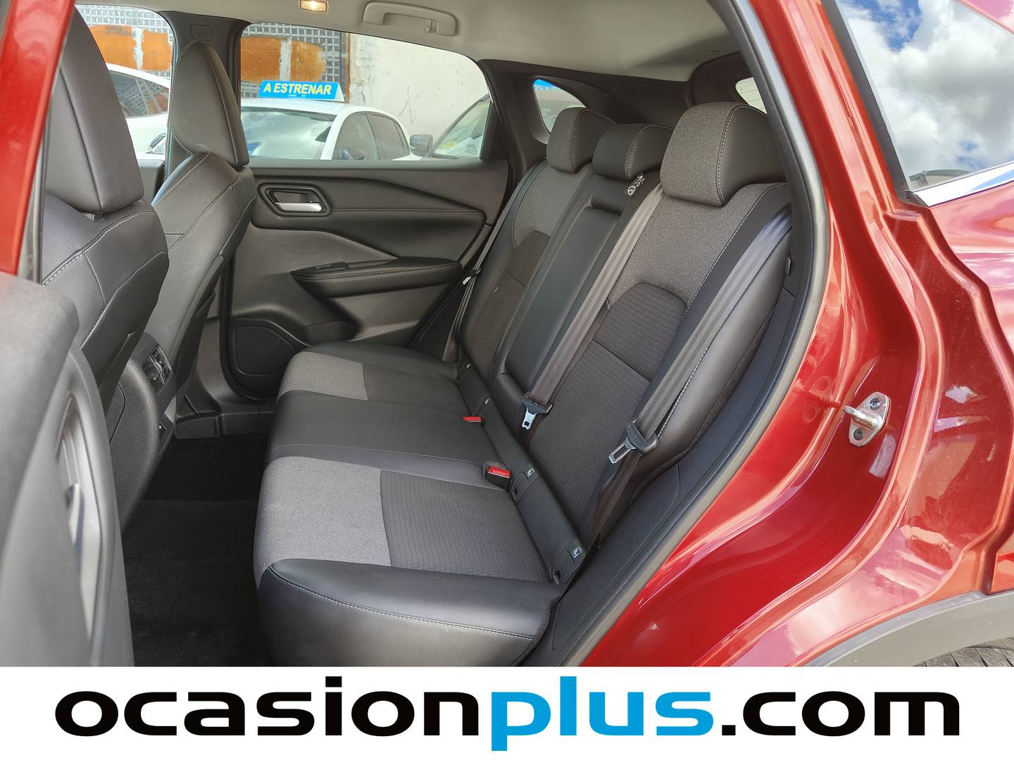Foto asientos traseros Nissan QASHQAI Nissan Qashqai DIG-T 160 N-Connecta 4x2 CVT (158 CV)