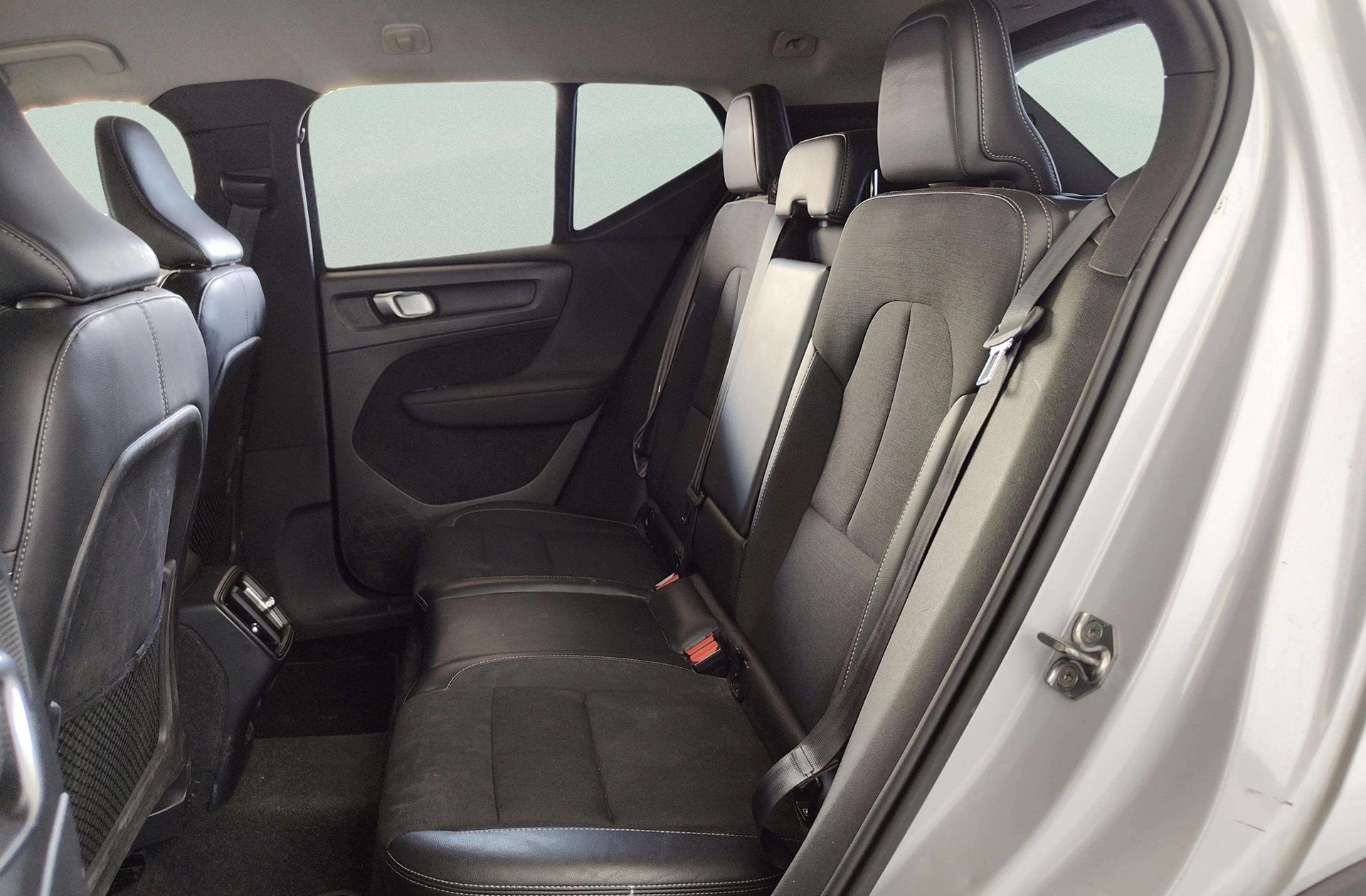 Volvo XC40 D3 Business Plus - foto 12