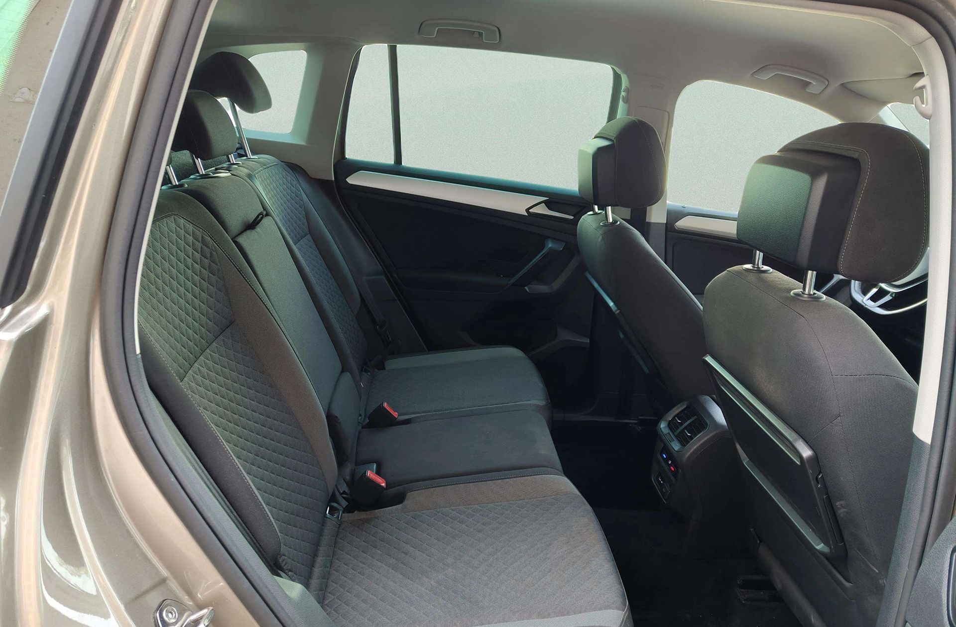 Volkswagen Tiguan Advance 2.0 TDI - foto 17