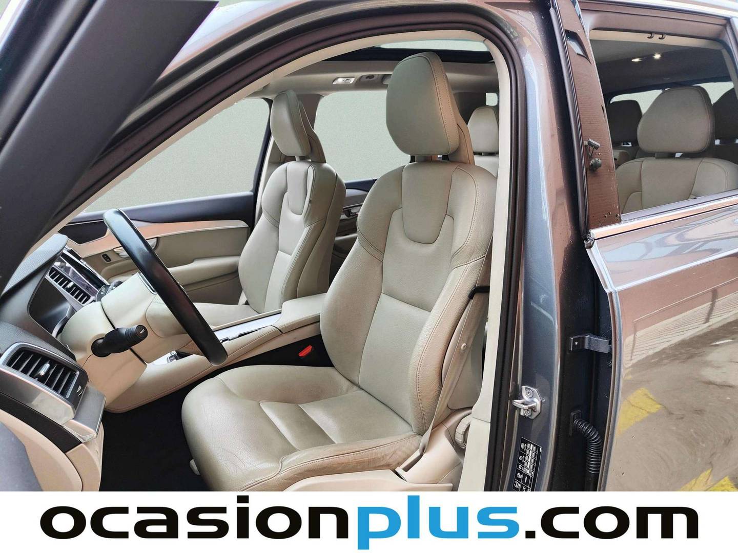 Foto Volvo XC90 Volvo XC90 D5 Momentum AWD Auto (235 CV) 7 Plazas