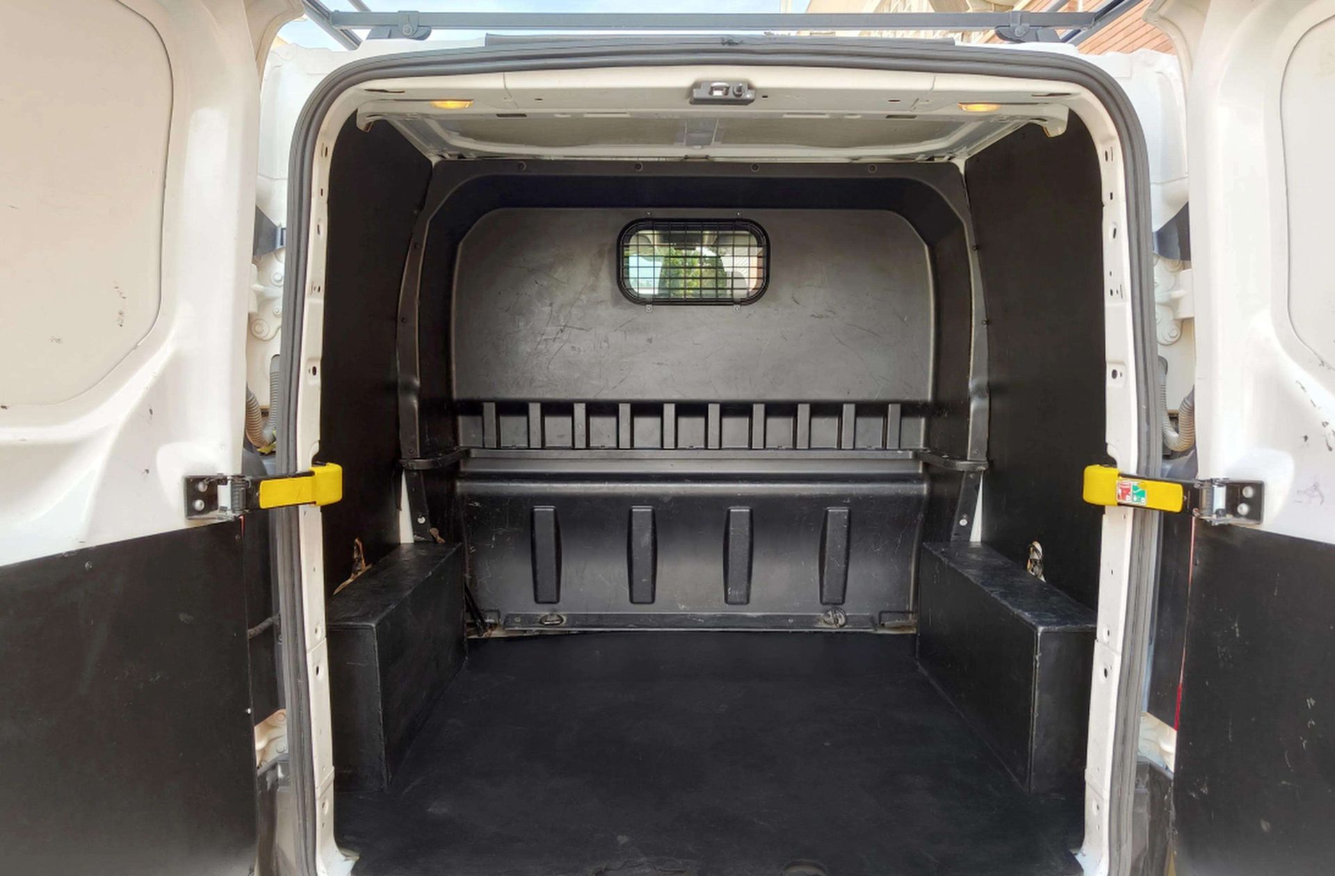 Ford Transit Custom 2.0 TDCi Furgon Doble 300 L1 Trend - foto 13