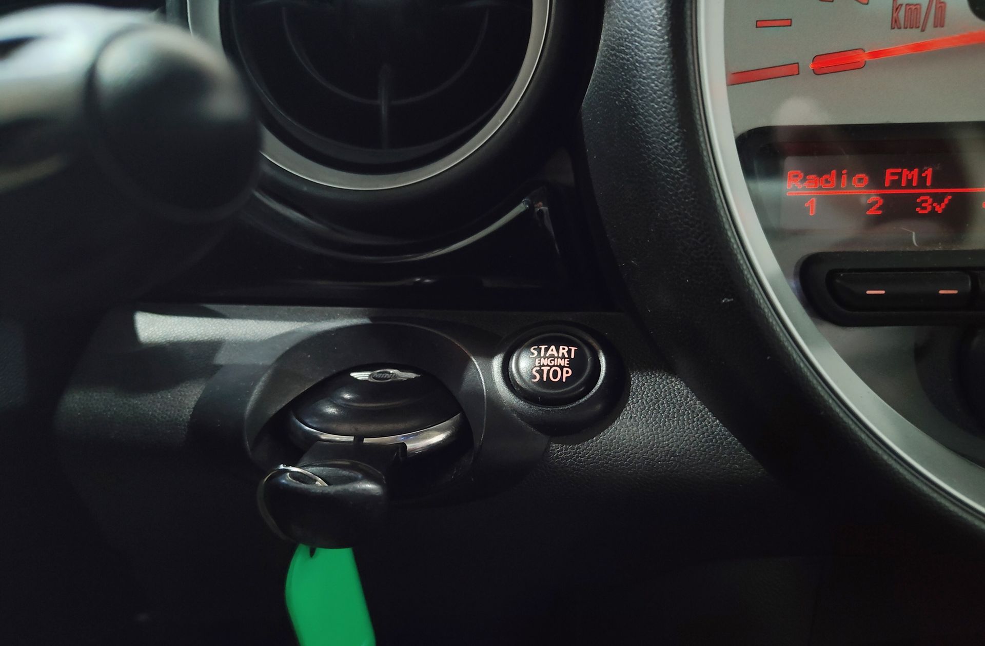 MINI Cooper One D - foto 26