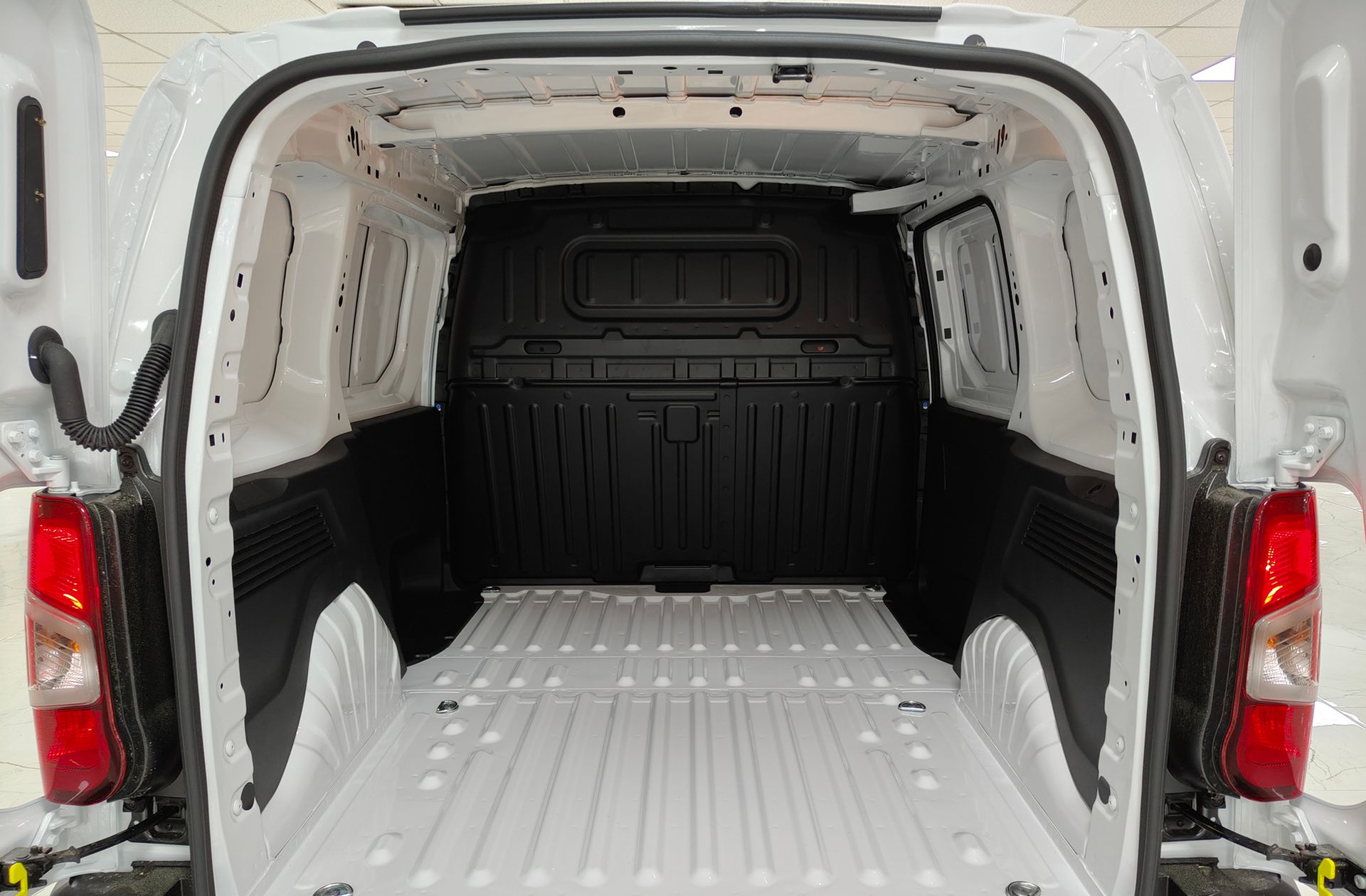 Fiat Doblò Furgon Furgón BlueHDi 100 M - foto 12