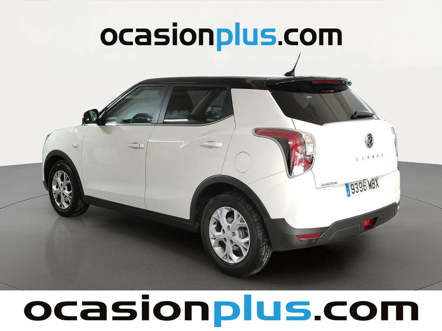 Foto trasera SsangYong Tivoli Ssangyong Tivoli G15T Urban Plus Auto (163 CV) izquierda