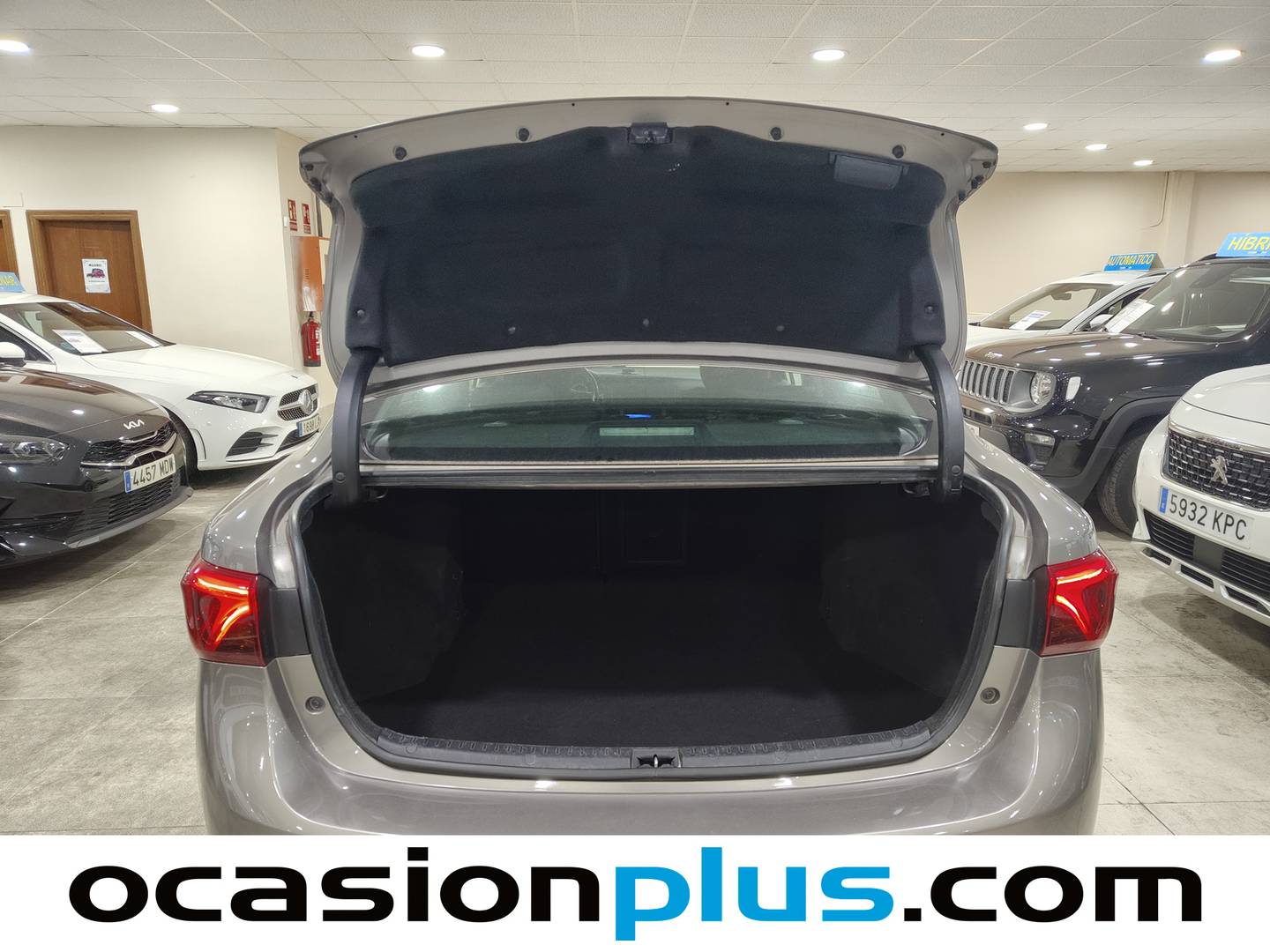 Foto Toyota Avensis Toyota Avensis 150D Advance (143 CV)